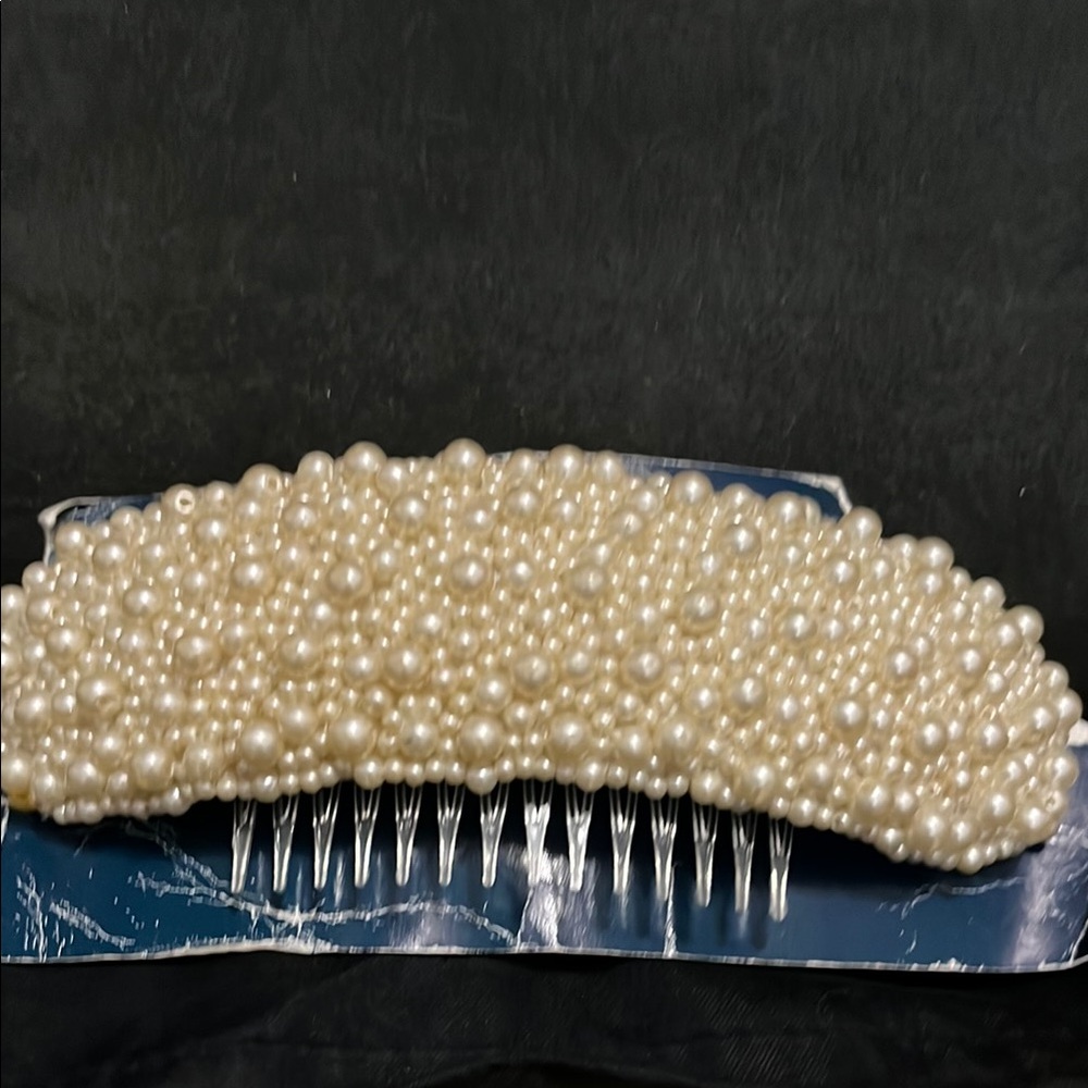 Elegant Pearl Hair Comb